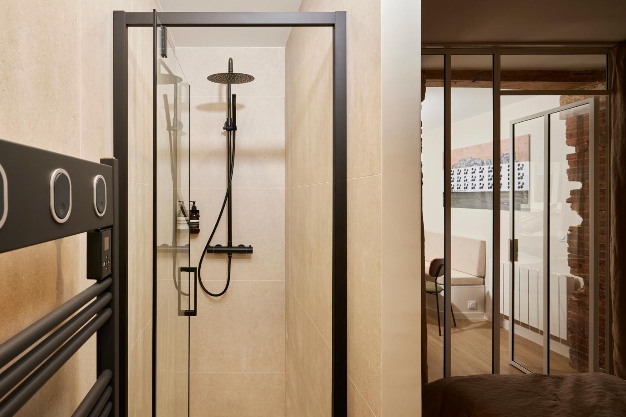 Stylish 2Br & 2Ba With Private Terrace Apartment Paris Luaran gambar
